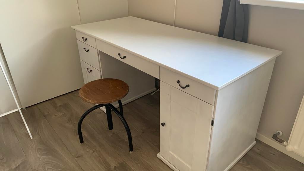 Wit houten Ikea bureau Alve, Ophalen, Gebruikt