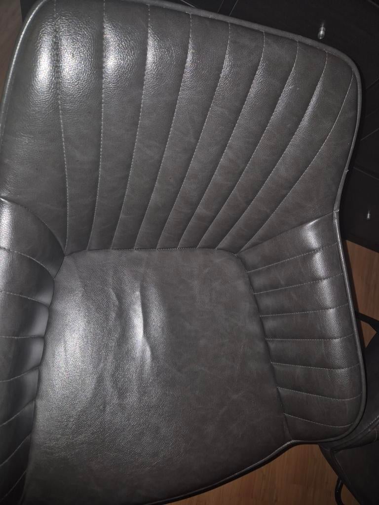 4 goede eetkamerstoelen, Huis en Inrichting, Overige Huis en Inrichting, Ophalen of Verzenden, Gebruikt