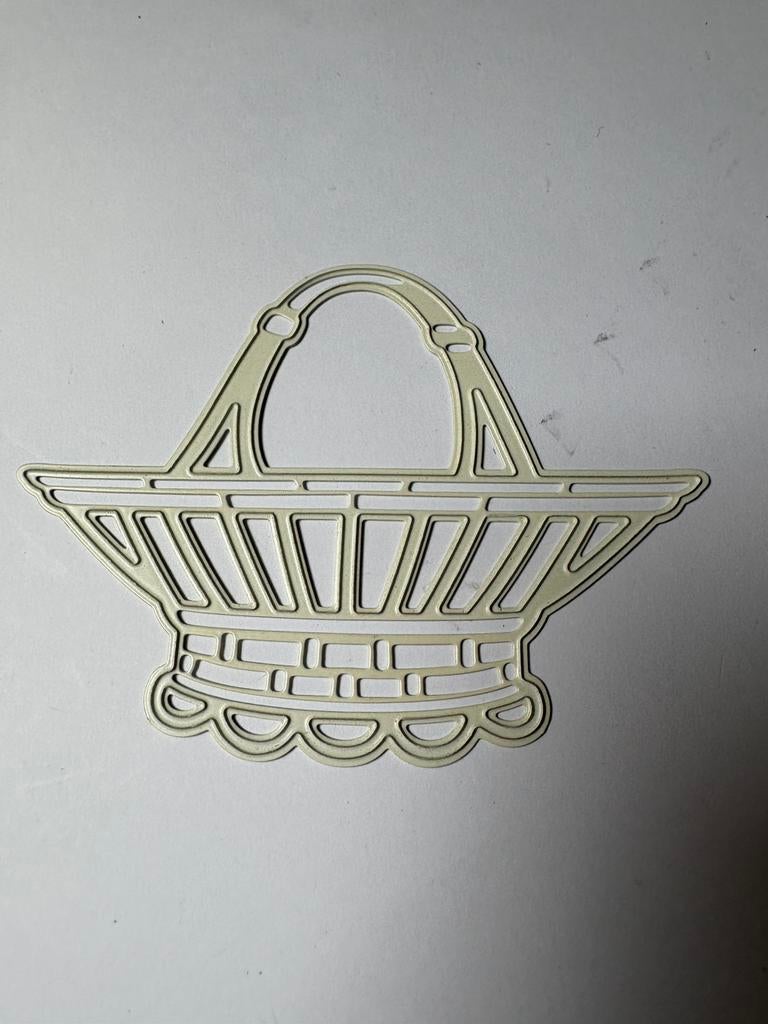 Marianne design snijmal mand 1, Hobby en Vrije tijd, Ophalen of Verzenden, Zo goed als nieuw, Overige thema's, Pons of Mal