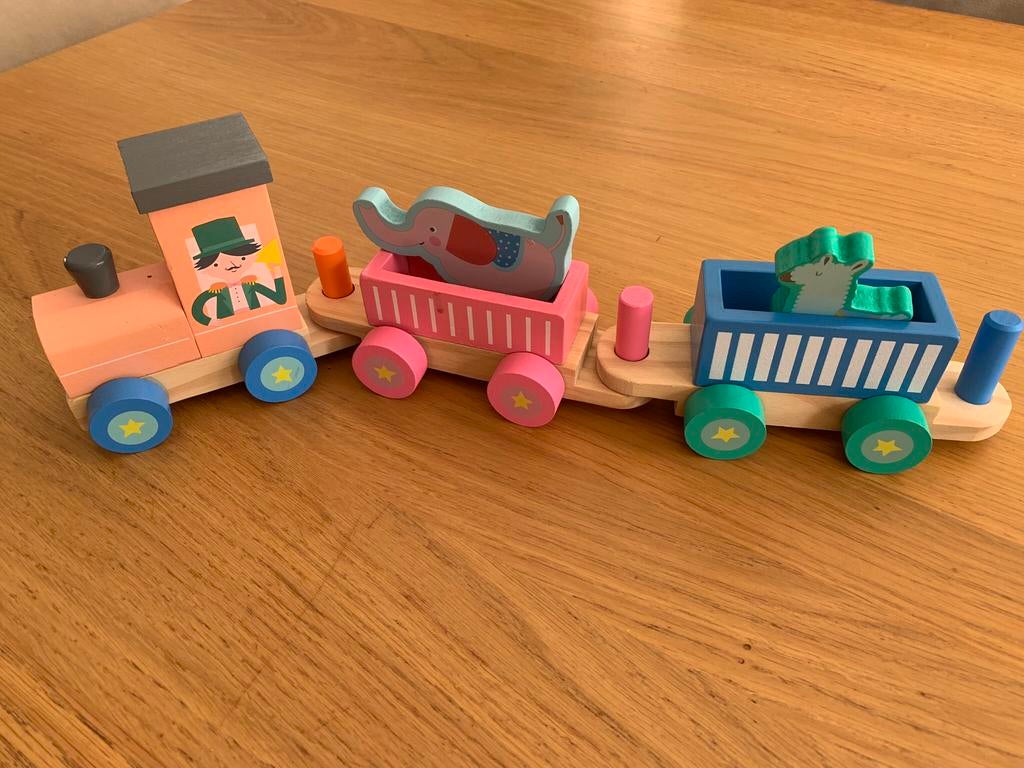 Houten treintje met dieren, Ophalen of Verzenden, Zo goed als nieuw