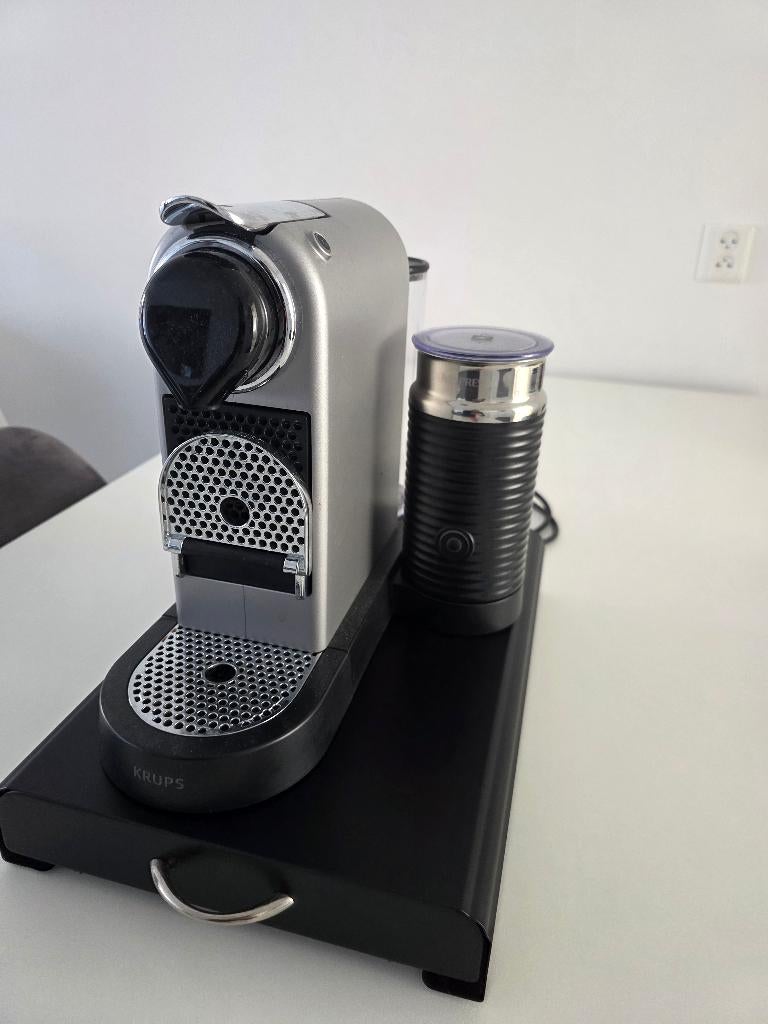 Krups Nespresso Citiz & Milk, Ophalen, Zo goed als nieuw, Espresso apparaat