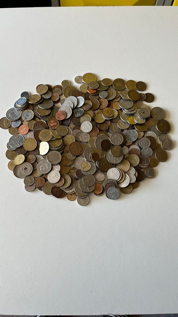 Te koop: 1,5 kilo wereldmunten, Ophalen, Nederland en Buitenland, Munten