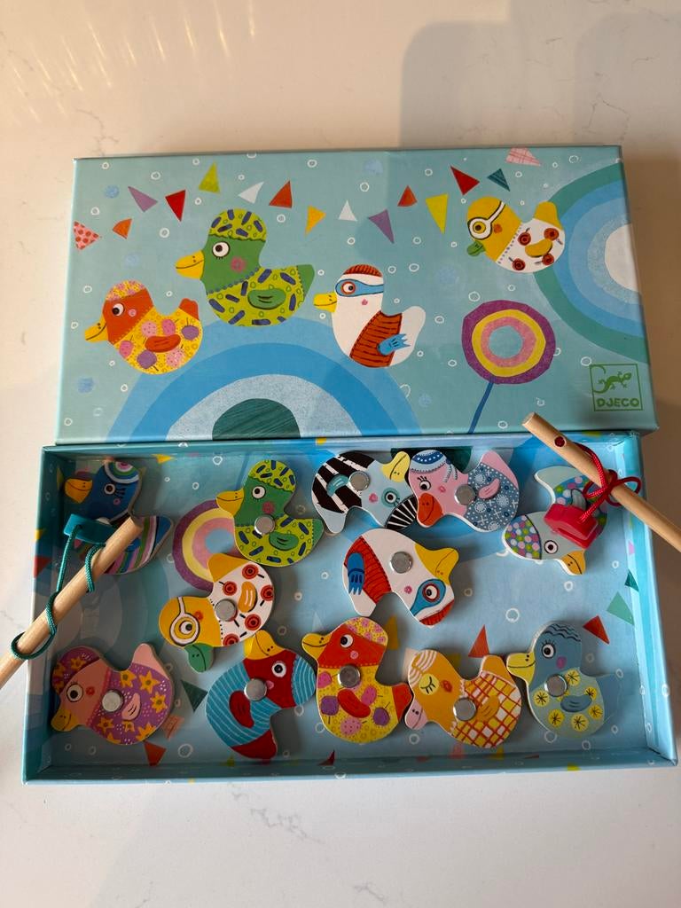 Djeco Vissen Vangen Spel - Magnetisch Hengelspel, Ophalen of Verzenden, Zo goed als nieuw, Jongen of Meisje