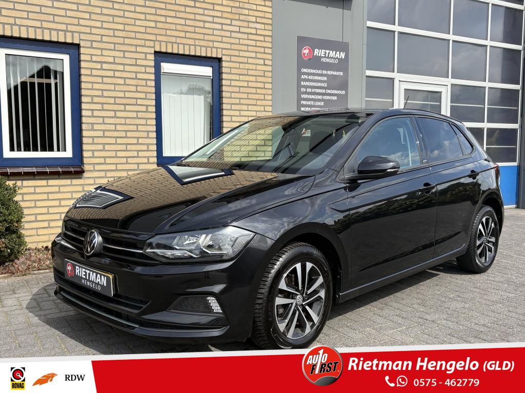 Volkswagen Polo 1.0 TSI Highl.BnsR APPLE CARPLAY-NAVI-STOELV, Keurmerk '100% Onderhouden', Gebruikt, Euro 6, 95 pk