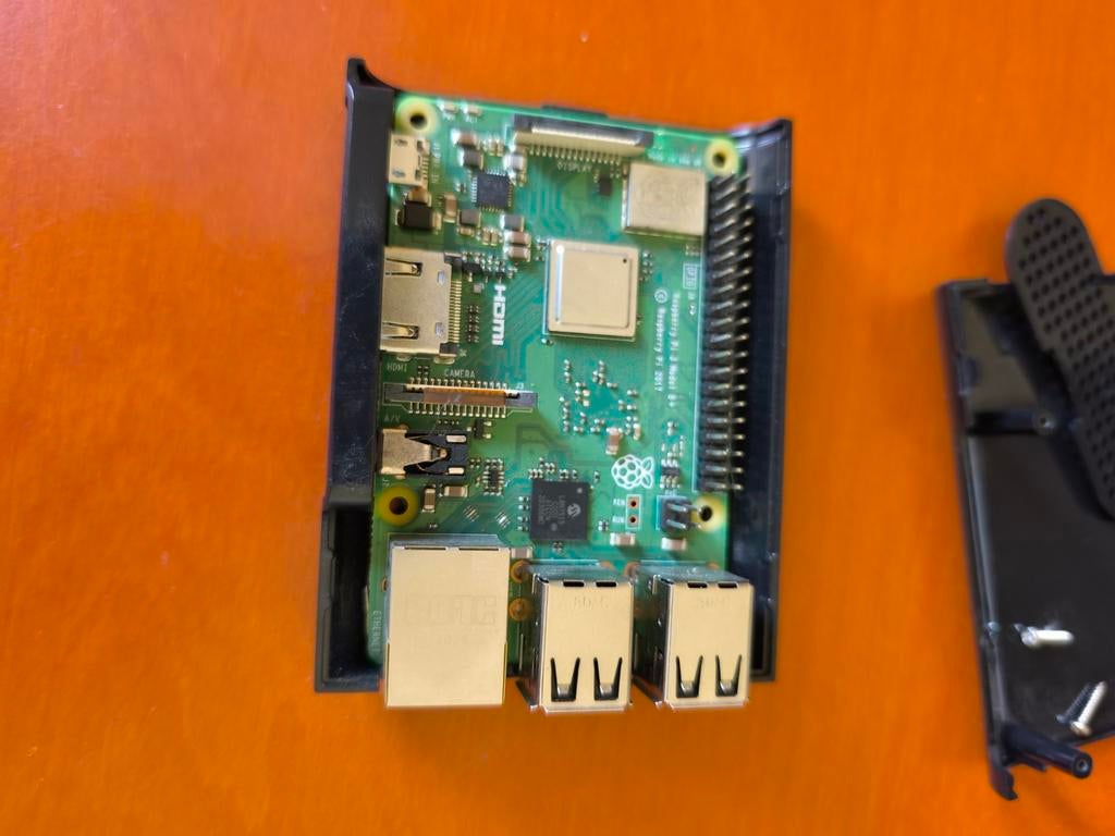 Raspberry Pi 3 Model B+ Microcomputer, Ophalen