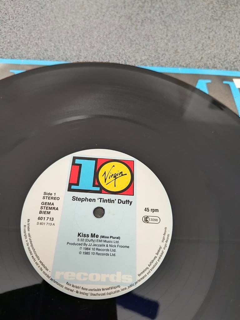 Maxi Single van Stephen TinTin Duffy - Kiss me, Ophalen of Verzenden, Gebruikt, 12 inch, Disco