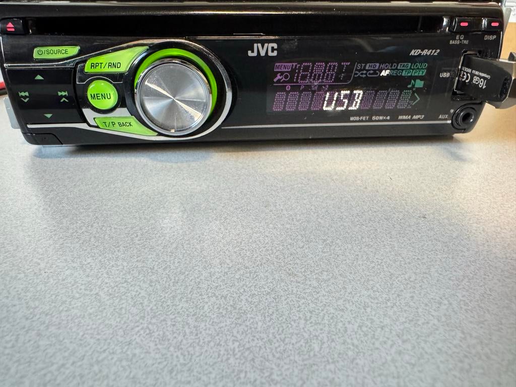 Jvc autoradio aux usb cd tuner, Ophalen of Verzenden, Zo goed als nieuw