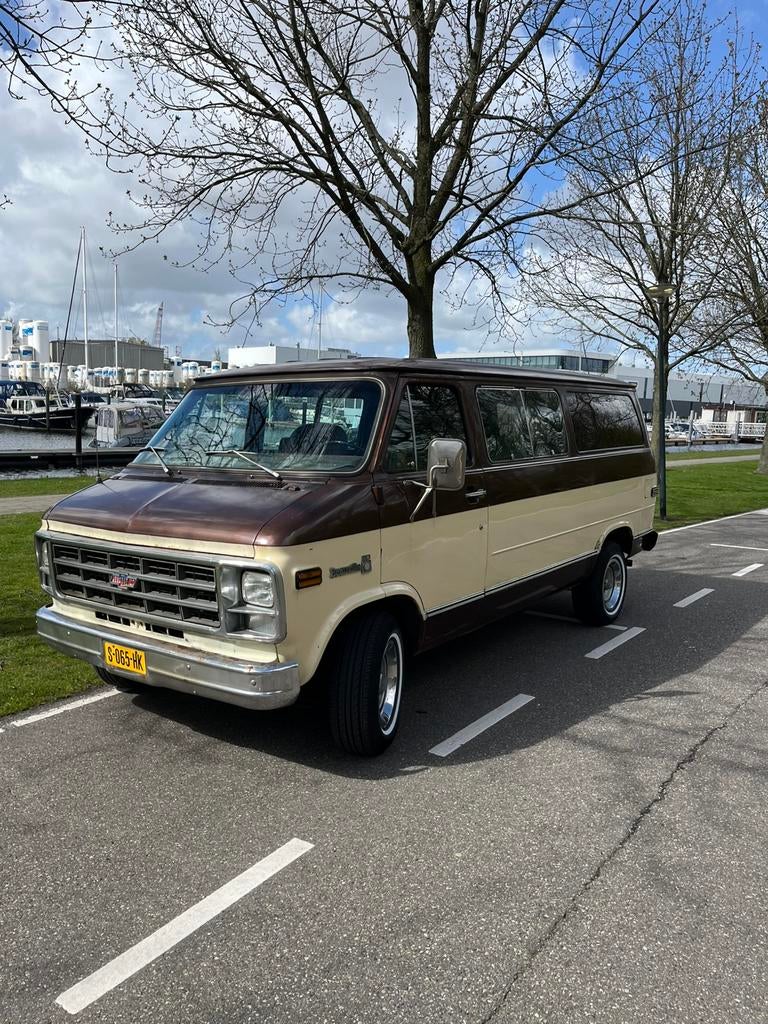 Chevrolet Beauville G20 V8 5.7L Oldtimer automaat 1979 Lpg/B, Auto's, Automaat, Achterwielaandrijving, Beige, Bluetooth