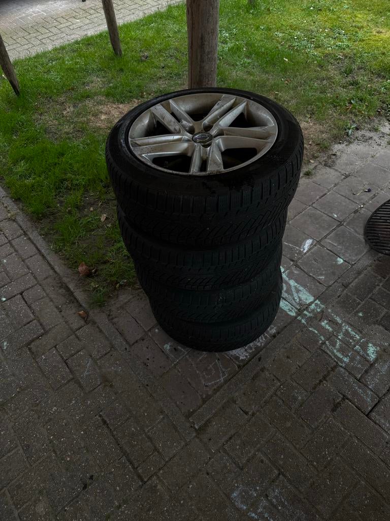 Winterbanden met velgen Volvo V60, Ophalen, Gebruikt, Banden en Velgen, 17 inch