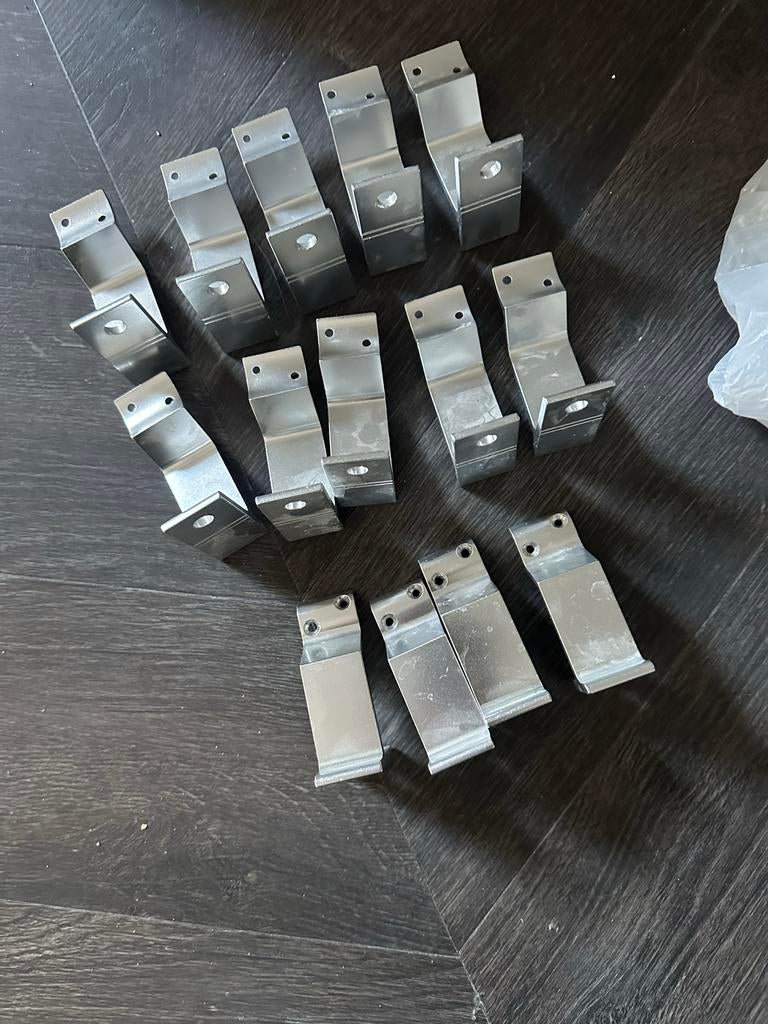 14x Zilverkleurige Trapleuninghouders, Ophalen of Verzenden, Zo goed als nieuw, Rvs, Overige typen