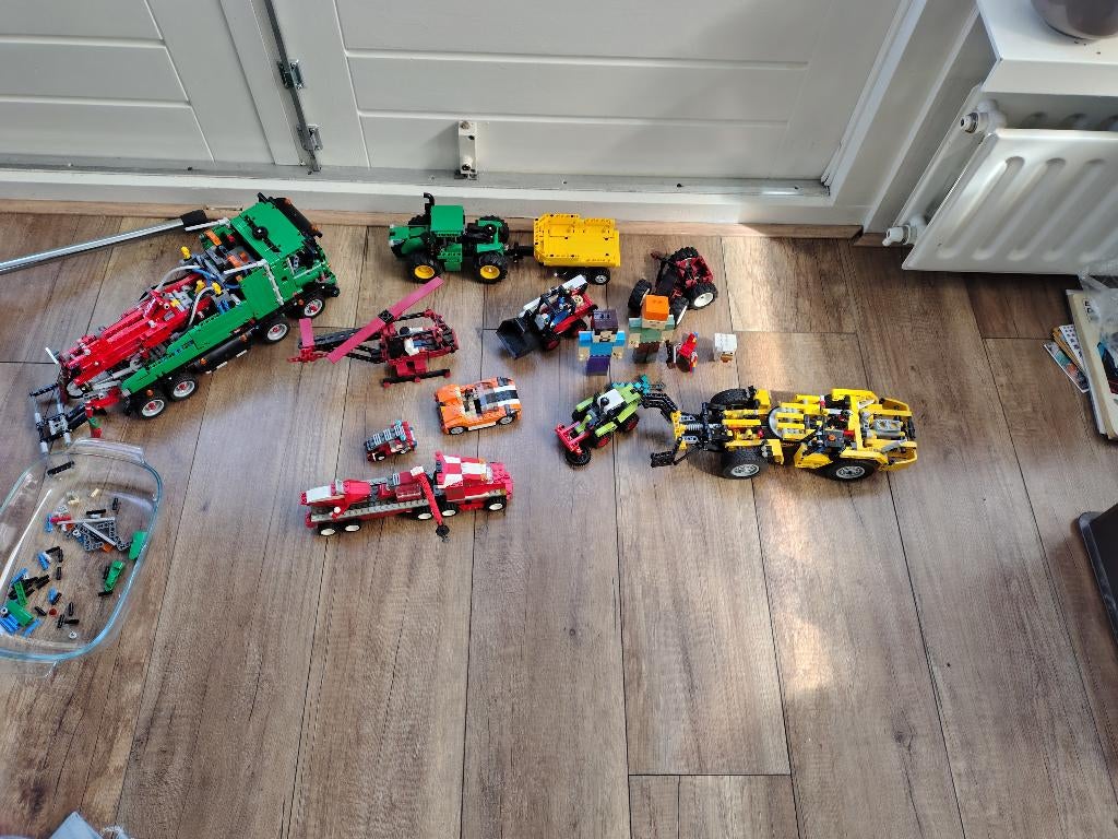 Lego technic diverse sets service truck tractor heflader etc, Ophalen of Verzenden, Gebruikt