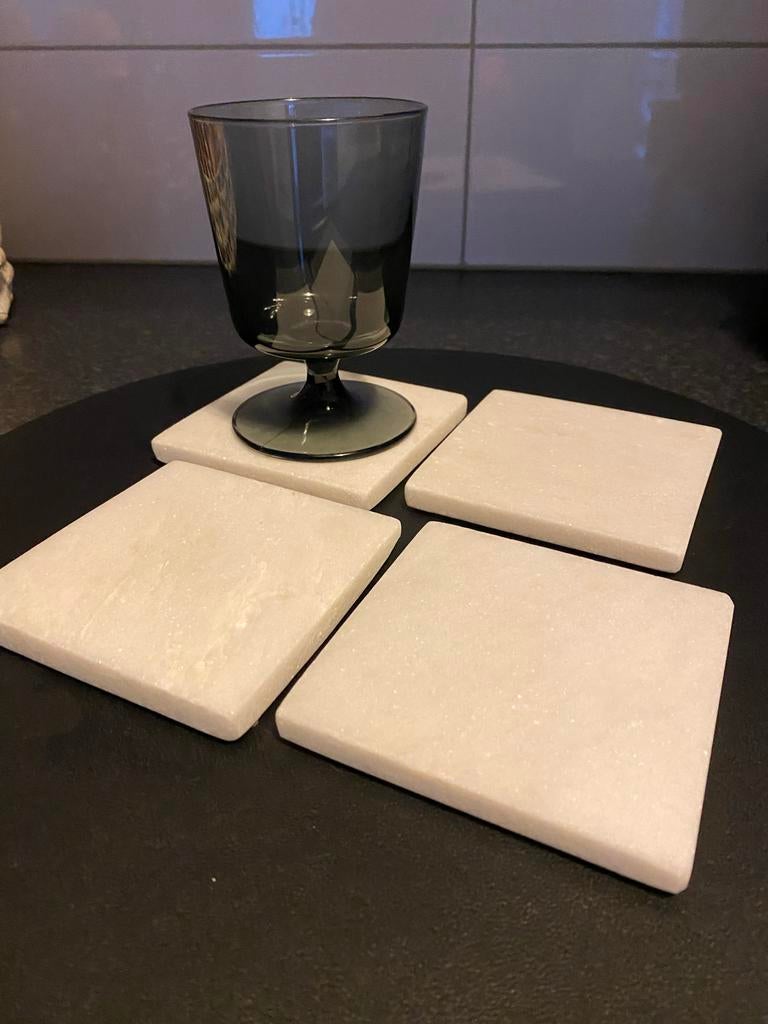 Set van 4 marmeren onderzetters, Ophalen of Verzenden, Zo goed als nieuw, Glas of Kopje
