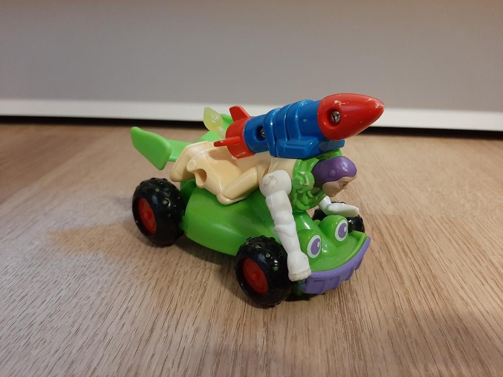 Toy story buzz lightyear en RC car met raket, Ophalen of Verzenden