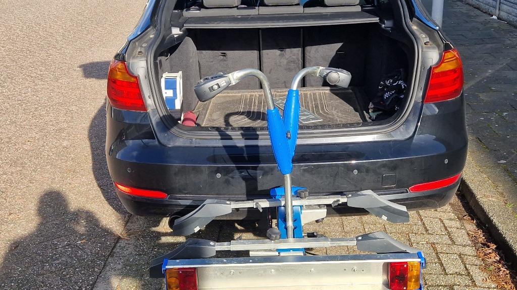 Fietsendrager (e) bikes, Gebruikt, Ophalen of Verzenden, Fietsendrager-accessoire, 2 fietsen