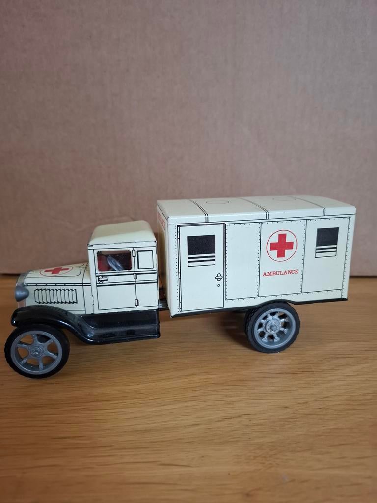 Blikken ambulance, Verzamelen, Speelgoed, Ophalen of Verzenden, Zo goed als nieuw