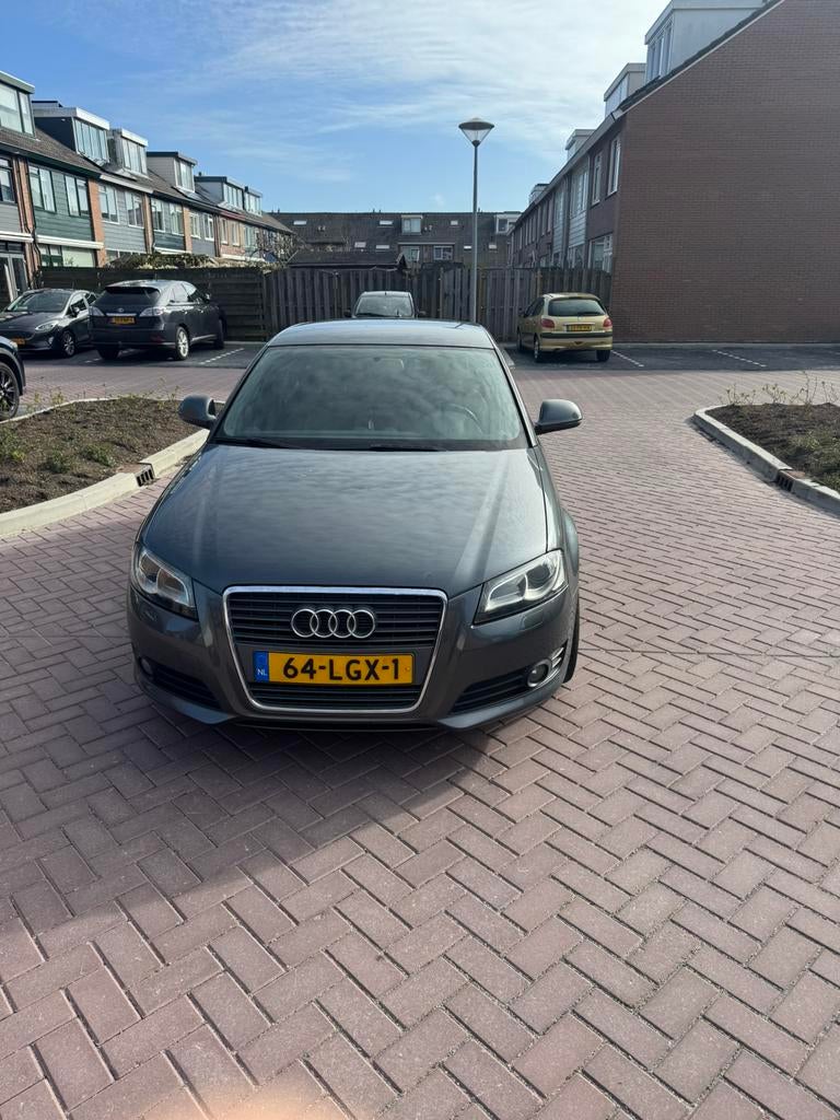 Audi A3 1.4 Tfsi S-Line 92KW Sportback 2010 Grijs, Auto's, Voorwielaandrijving, 4 cilinders, 150 pk, Leder en Stof