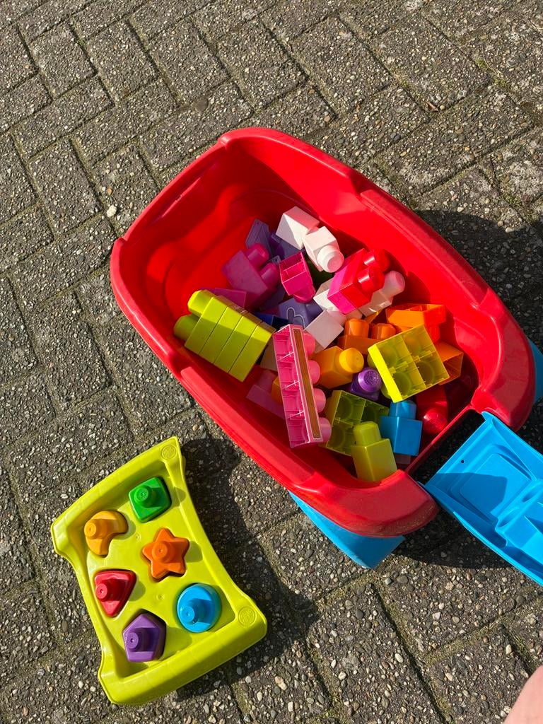 Megabloks speelkar met blokken en losse auto, Ophalen, Gebruikt, Megabloks