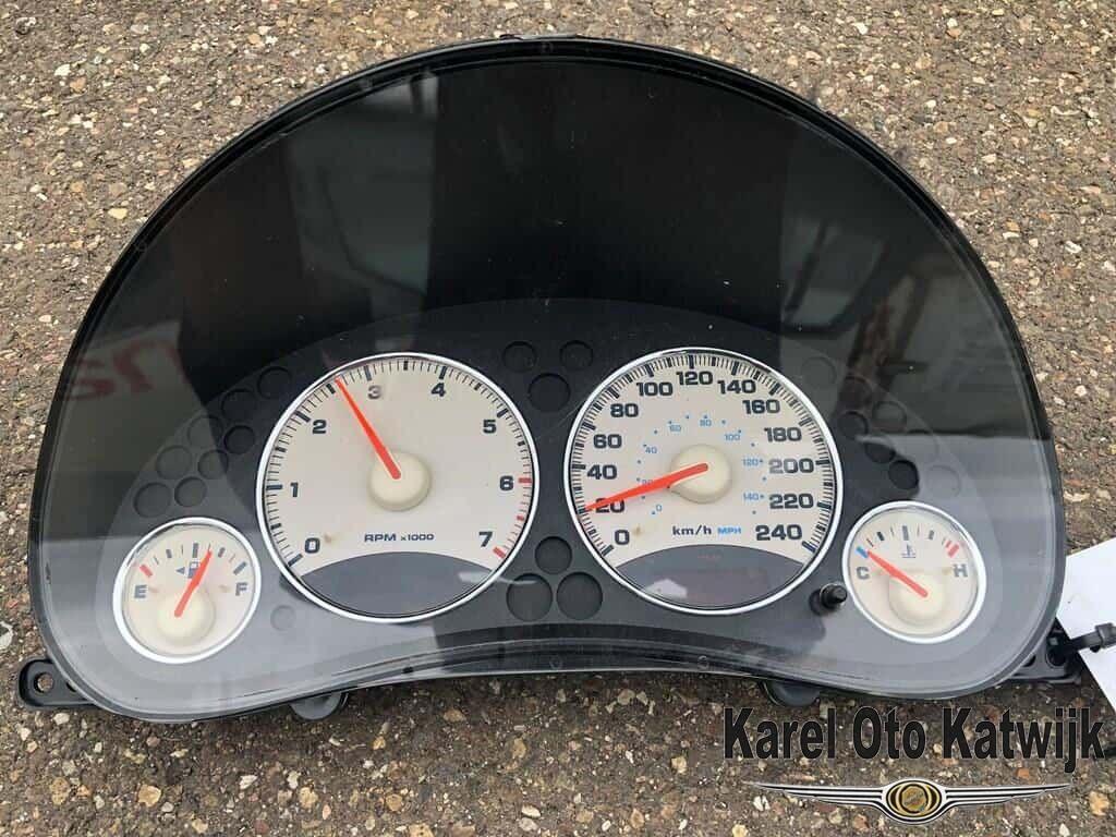 Tellerklok Jeep Cherokee KJ 3.7 i. 2005, Gebruikt, -, -, Ophalen of Verzenden