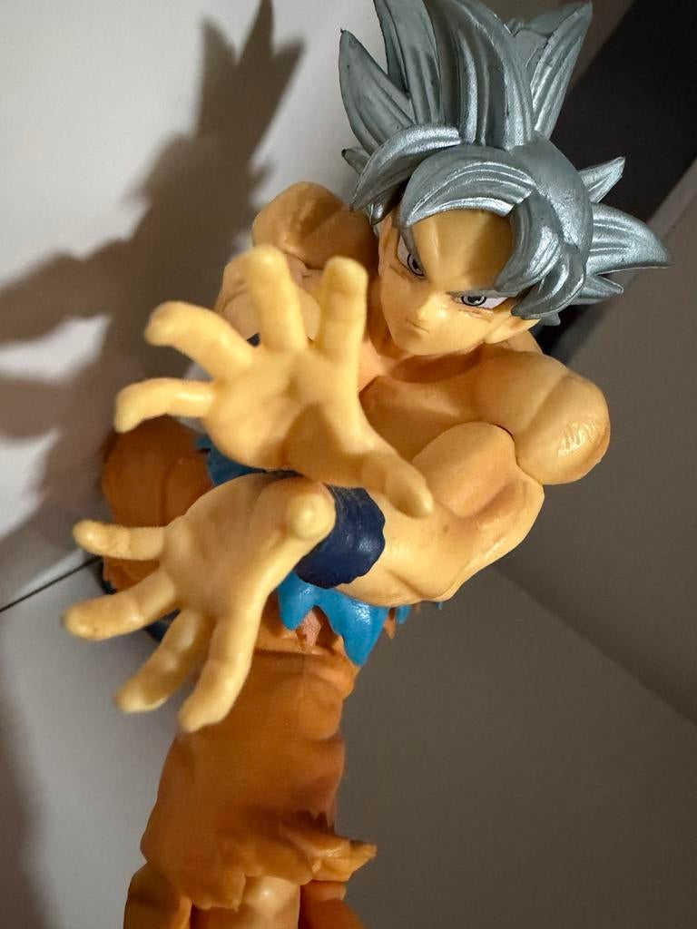 Goku Ultra Instinct Figuur - Dragon Ball Super, Verzamelen, Poppetjes en Figuurtjes, Ophalen of Verzenden, Zo goed als nieuw