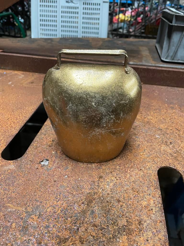 Antieke bronzen koebel - decoratief item, Ophalen