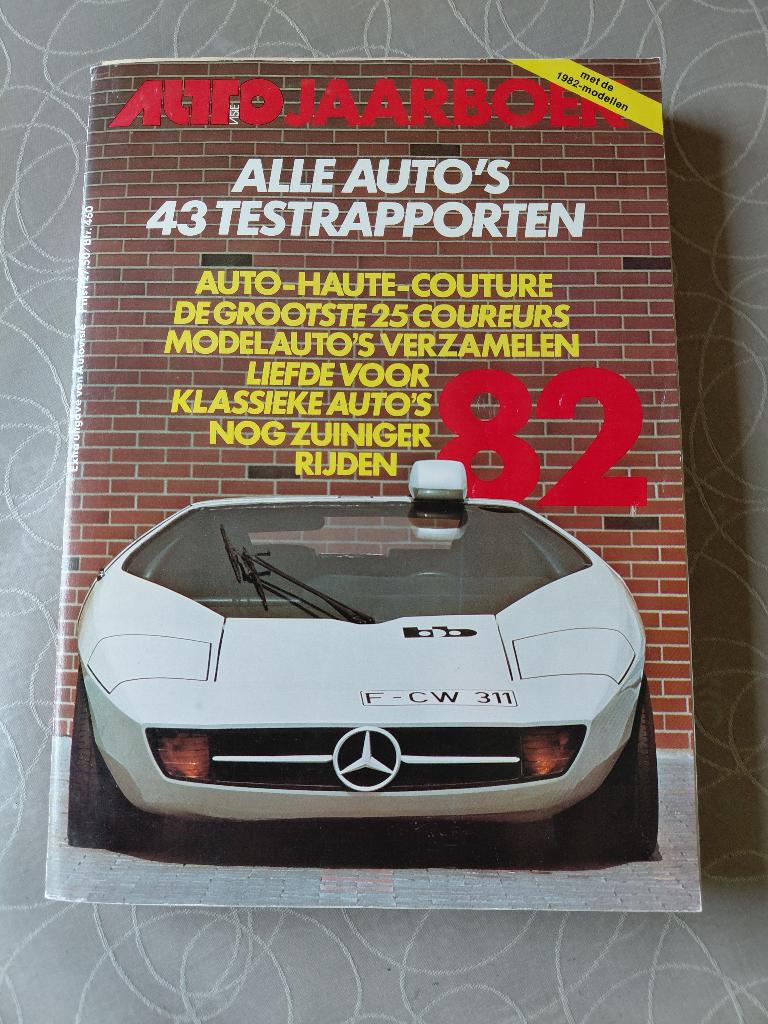 Autojaarboek 1982, Boeken, Gelezen, Ophalen of Verzenden, Overige merken, Autojaarboek