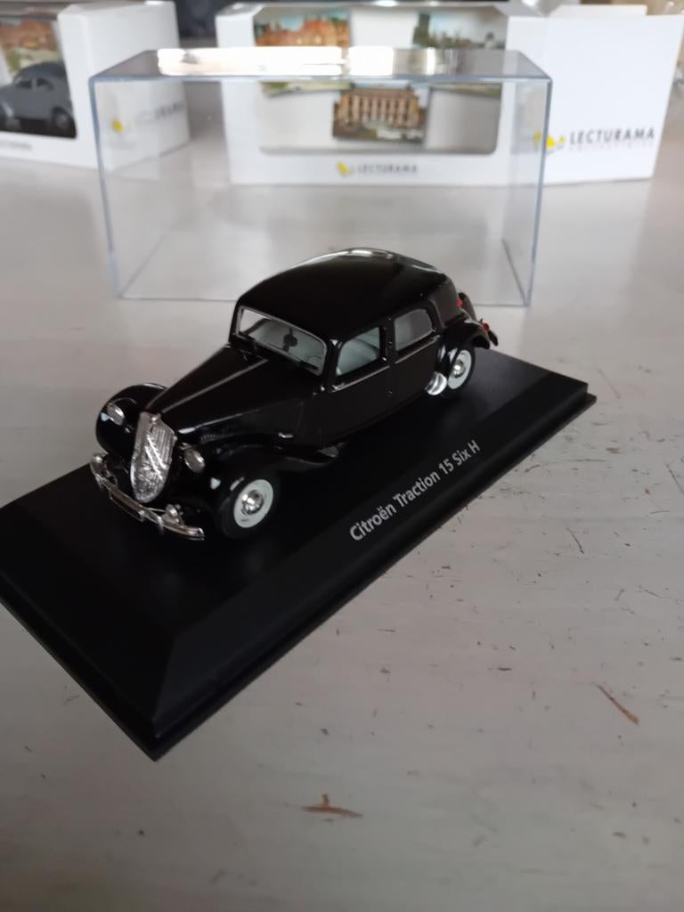 Citroen traction avant., Hobby en Vrije tijd, Modelauto's | 1:43, Ophalen