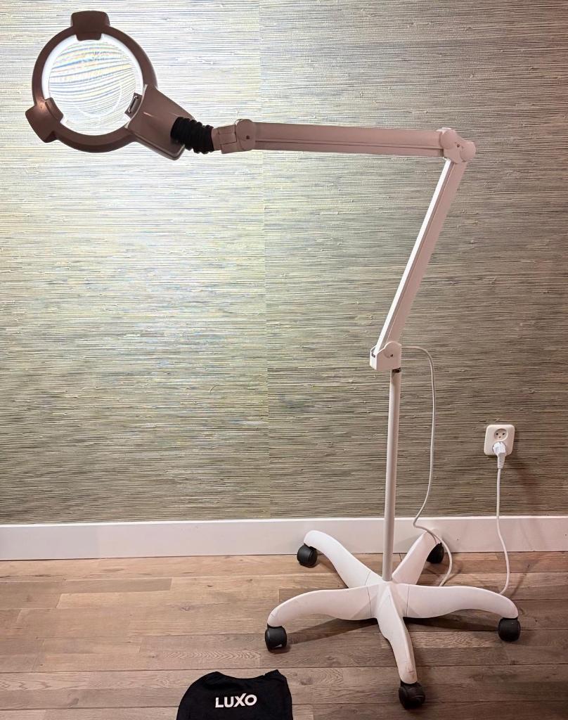 Luxo loeplamp Circus LED 3.5D 1.85x MET statief, Ophalen of Verzenden, Zo goed als nieuw, Overige typen