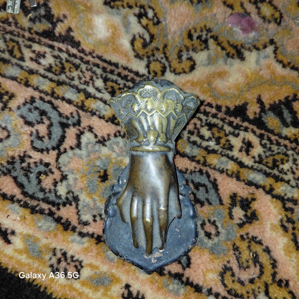Antieke bronzen papierklem in de vorm van een hand, Antiek en Kunst, Ophalen of Verzenden, Brons