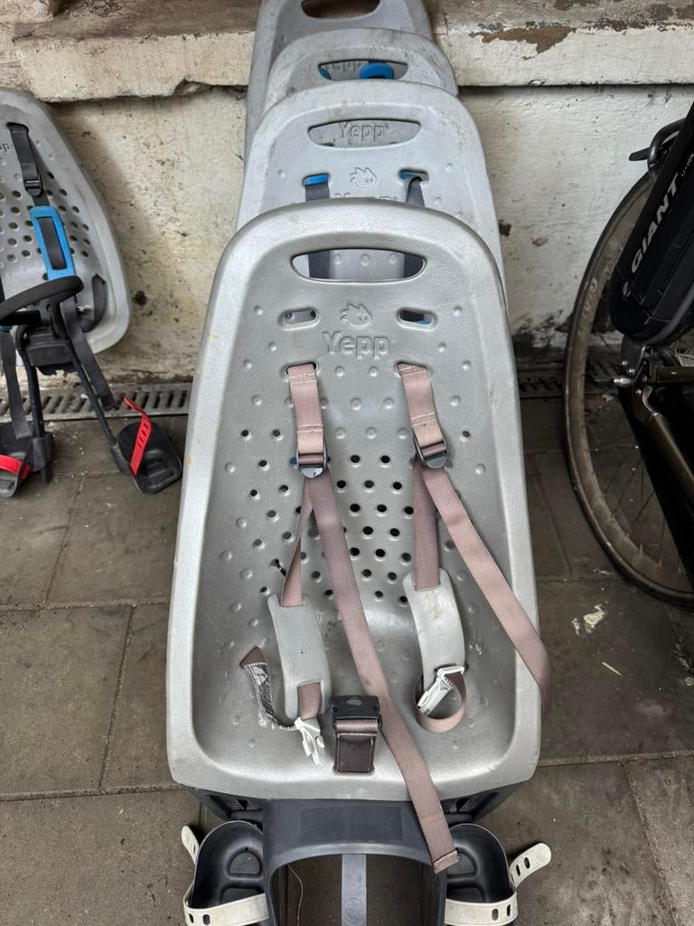 Yepp kinderzitje achter, Fietsen en Brommers, Fietsaccessoires | Fietsstoeltjes, Ophalen of Verzenden, Zo goed als nieuw