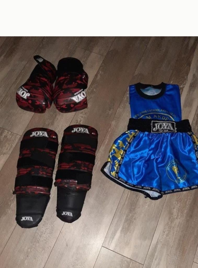 Kickboksen setje, Ophalen, Gebruikt, Bokskleding