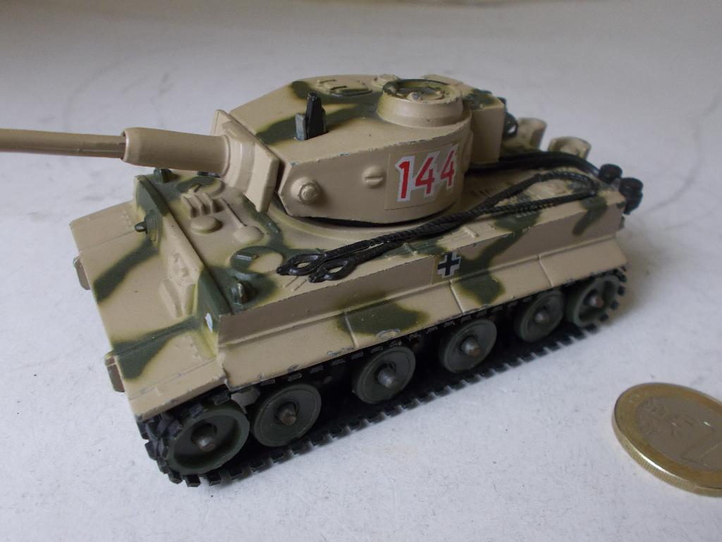 1974 Corgi Toys 900. TIGER 1 TANK. I.z.g.st! (-C-), Ophalen of Verzenden, Zo goed als nieuw, Overige typen, Corgi