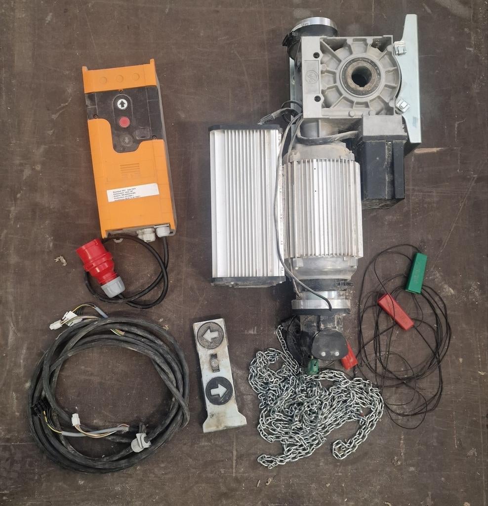 Motor FU Helix overheaddeur roldeur garagedeur, Ophalen, 120 cm of meer, Garagedeur, 215 cm of meer