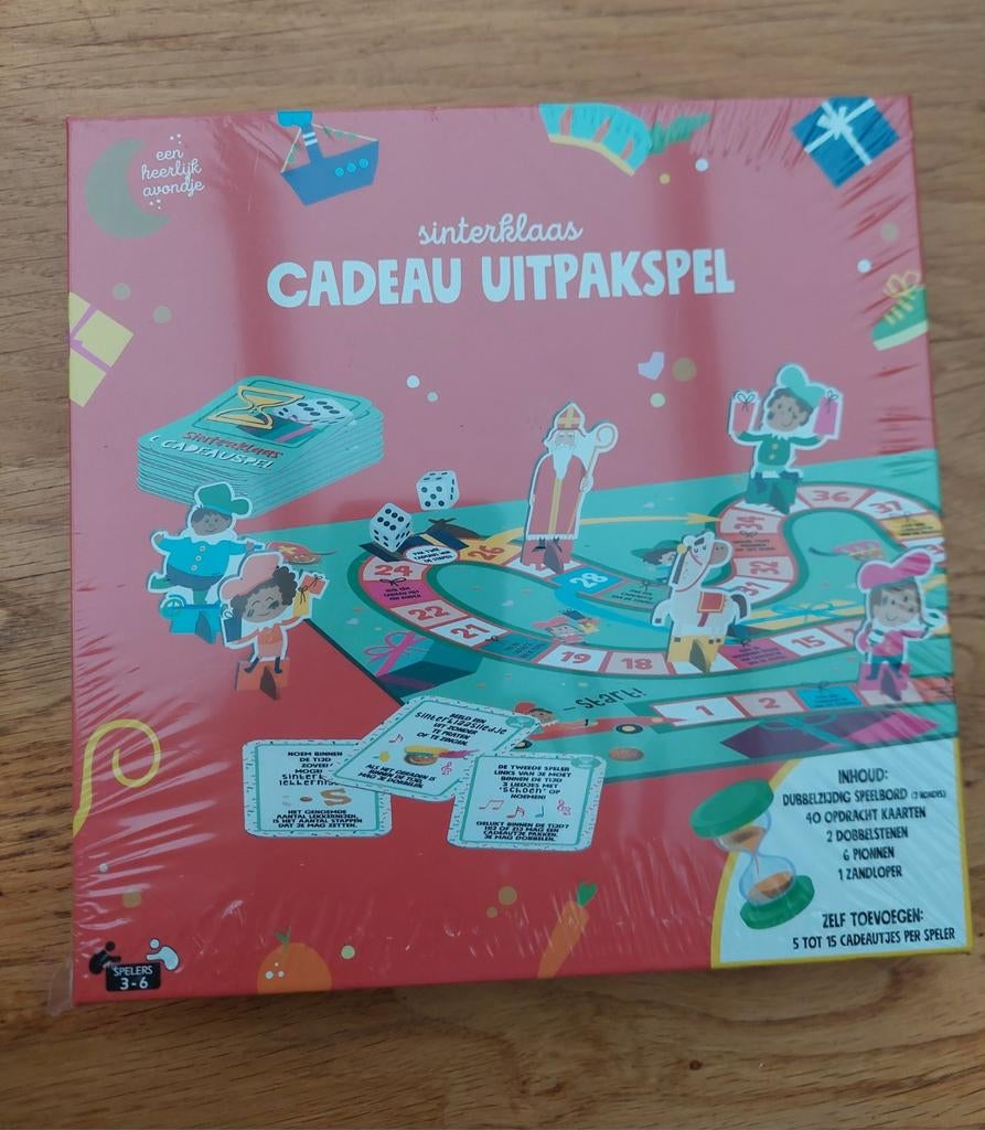 Sinterklaas cadeau uitpakspel, Diversen, Sinterklaas, Ophalen of Verzenden, Zo goed als nieuw