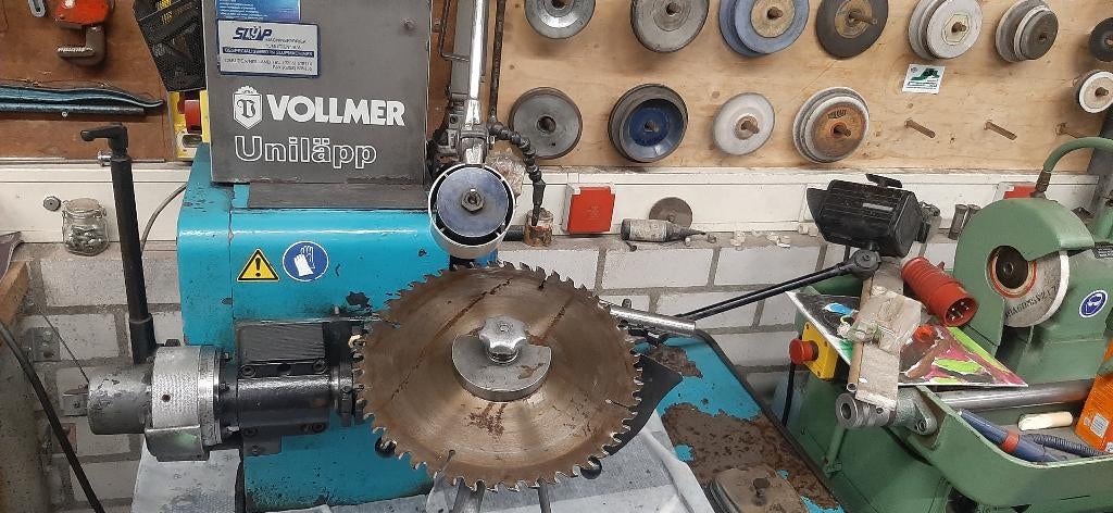 Cirkelzaag slijpen, Doe-het-zelf en Verbouw, Gereedschap | Zaagmachines, Zo goed als nieuw, Cirkelzaag, 1200 watt of meer, 30 tot 70 mm