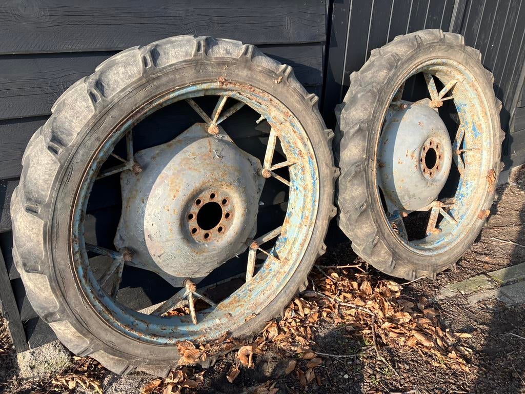 Set cultuurwielen Massey Ferguson 135, Zakelijke goederen, Ophalen