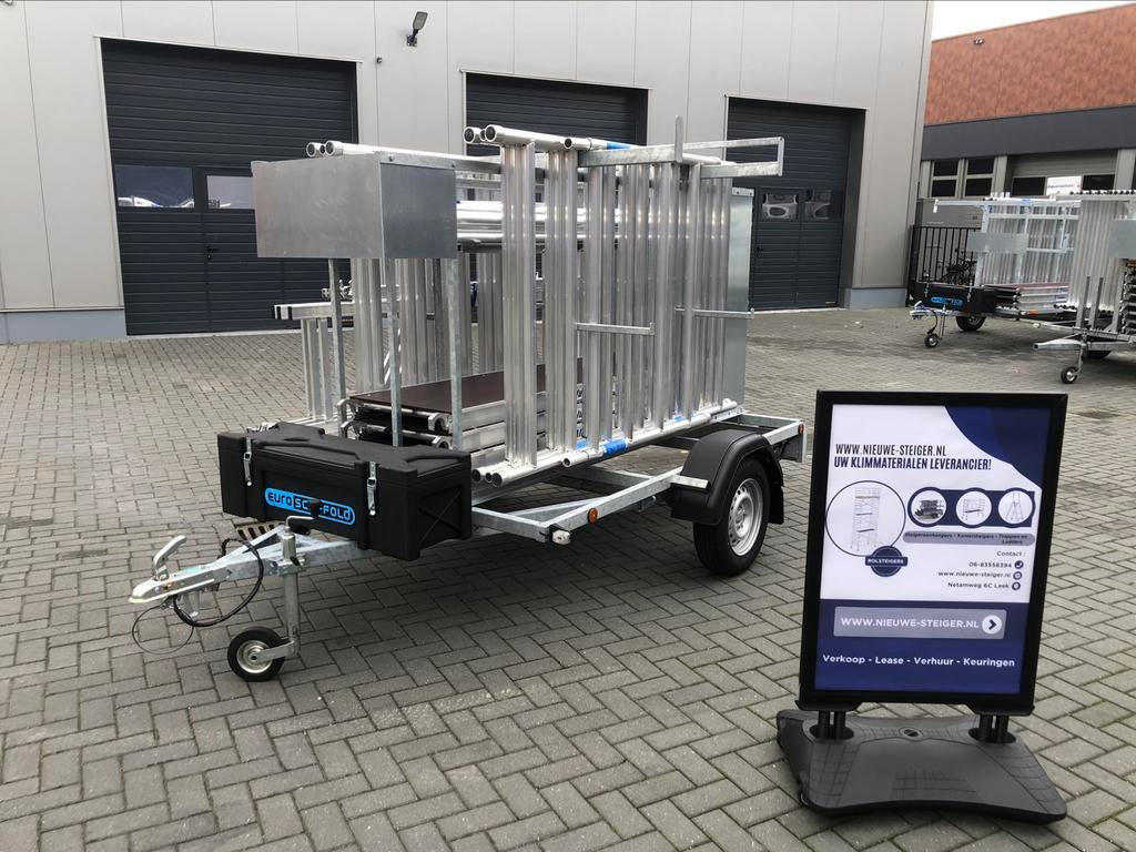 Alumexx AGS Pro 135x250x8,20 + Afsluitbare steigeraanhanger, Nieuw, Ophalen of Verzenden, Rolsteiger of Kamersteiger, Alumexx