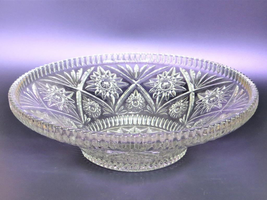 Fruitschaal schaal antiek helder glas gravering rond 33 cm, Ophalen of Verzenden