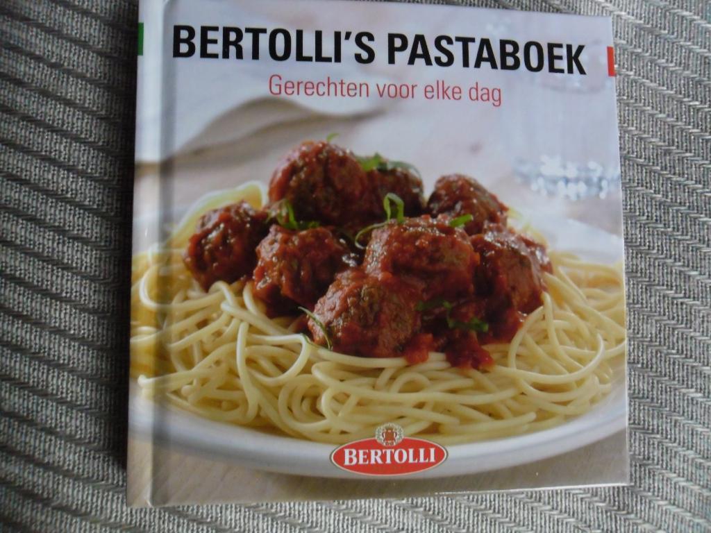 Bertolli's pastaboek: gerechten voor elke dag, Boeken, Ophalen, Zo goed als nieuw, Italië, Hoofdgerechten