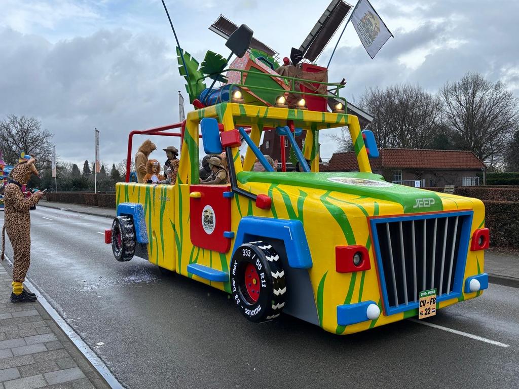 Uniek zelfrijdend onderstel in Safari Jeep stijl!, Ophalen, Zo goed als nieuw, Feestartikel, Carnaval
