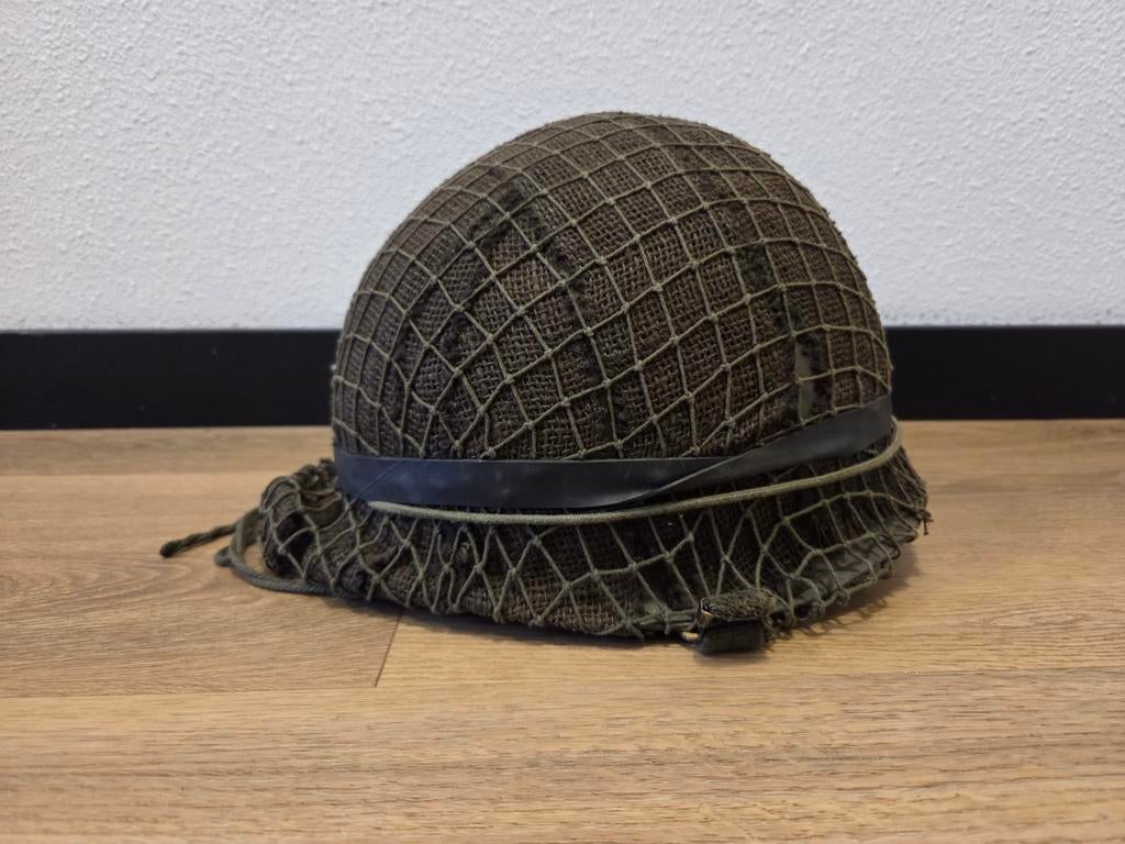 Legerhelm met net, Verzamelen, Ophalen of Verzenden, Overige soorten, Overige gebieden, Helm of Baret