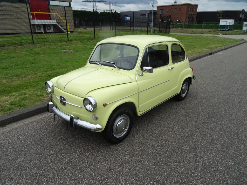 Fiat 600 600 L, Auto's, Fiat, Bedrijf, Te koop, Overige modellen, Lederen bekleding, Benzine, Sedan, Handgeschakeld, Origineel Nederlands