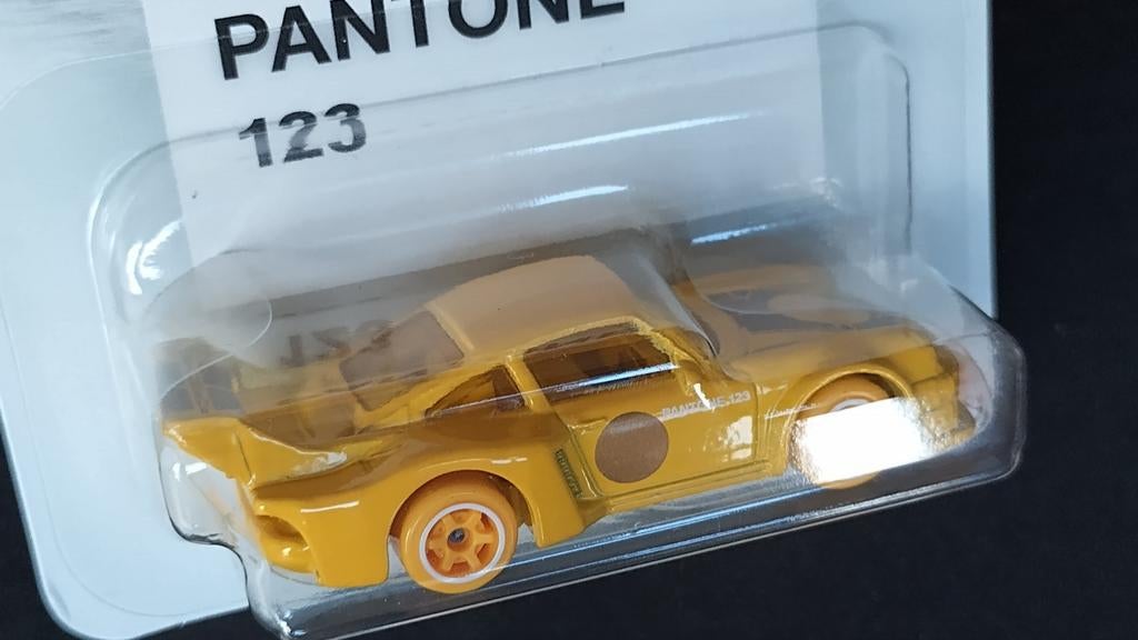 Porsche 934/5 1:64 Hotwheels Pantone Silver Series Pol, 1186 MJ 1 NL, Auto, Verzenden, Nieuw