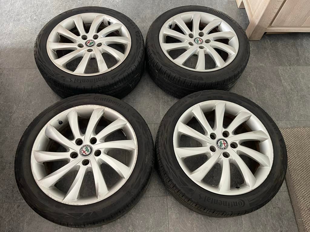 Alfa Romeo Giulietta Turbine met Continental zomerbanden, Ophalen, Gebruikt, Alfa Romeo