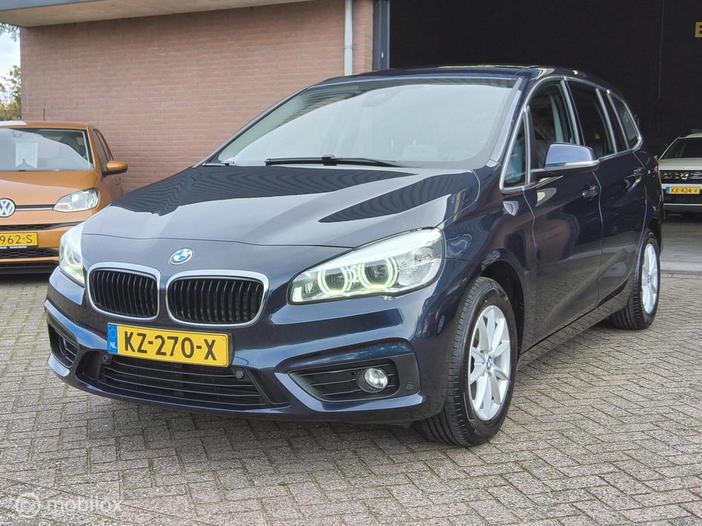 BMW 2-serie Gran Tourer 218i NWE KETTING|LEDER|TREKHAAK|CRUI, Auto's, BMW, Voorwielaandrijving, 136 pk, Gebruikt, 2-Serie Gran Tourer