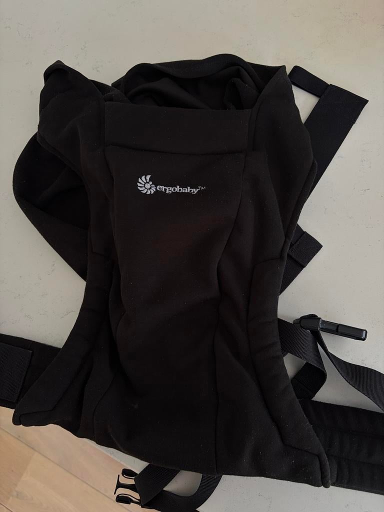 Ergobaby embrace draagzak zwart - simpel en compact!!, Overige merken, Buik of Rug, Ophalen of Verzenden, Zo goed als nieuw