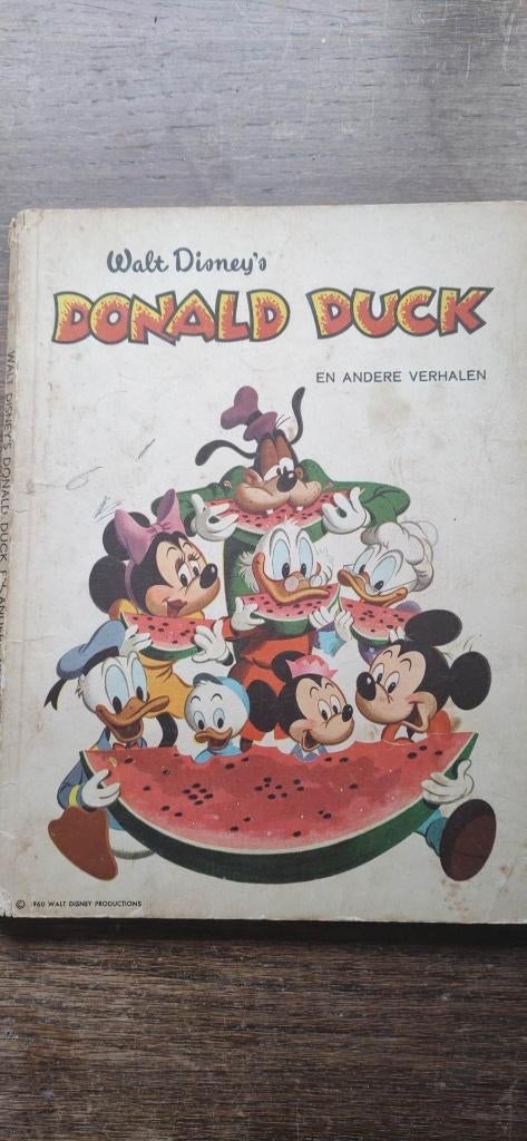 Donald Duck en andere verhalen., Boeken, Stripboeken, Gelezen, Ophalen of Verzenden, Walt Disney, Eén stripboek