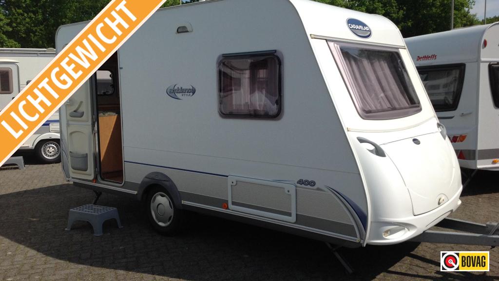 Caravelair Ambiance Style 400, Caravans en Kamperen, 4 tot 5 meter, Caravelair, Dwarsbed, 750 - 1000 kg