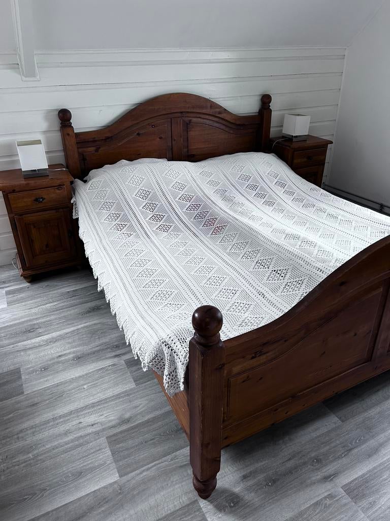 Bedden eikenhout 160-200 m, Huis en Inrichting, Bruin, Tweepersoons, Ophalen of Verzenden, Zo goed als nieuw