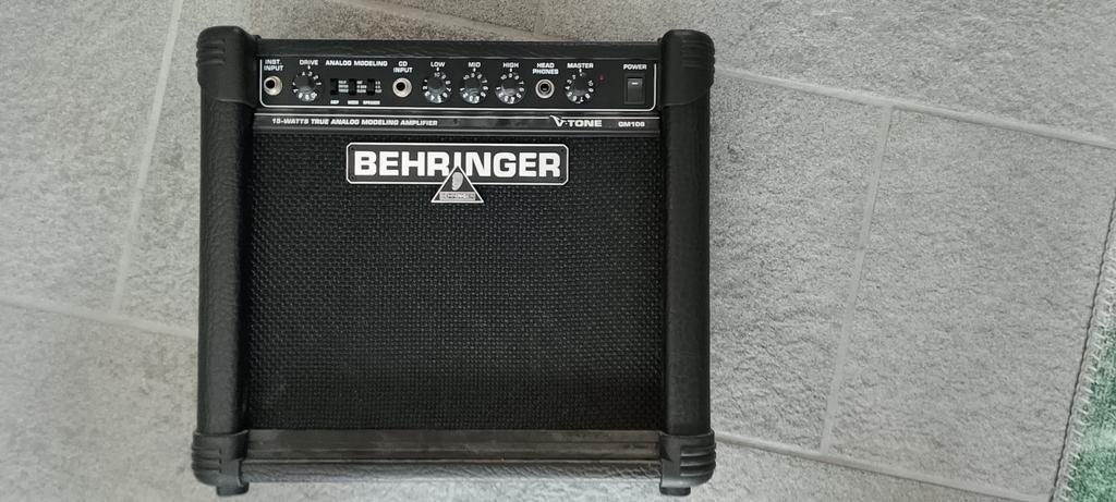 Behringer gitaar versterker, Ophalen, Zo goed als nieuw, Minder dan 50 watt