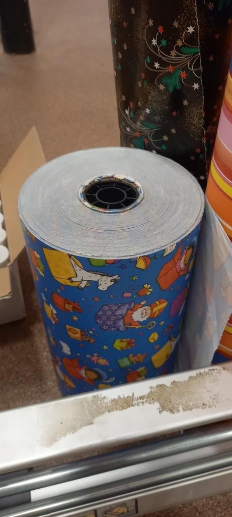 Legro Cadeaupapier Houder + 4Rollen Cadeau papier, Ophalen, Nieuw, Nvt, Nvt